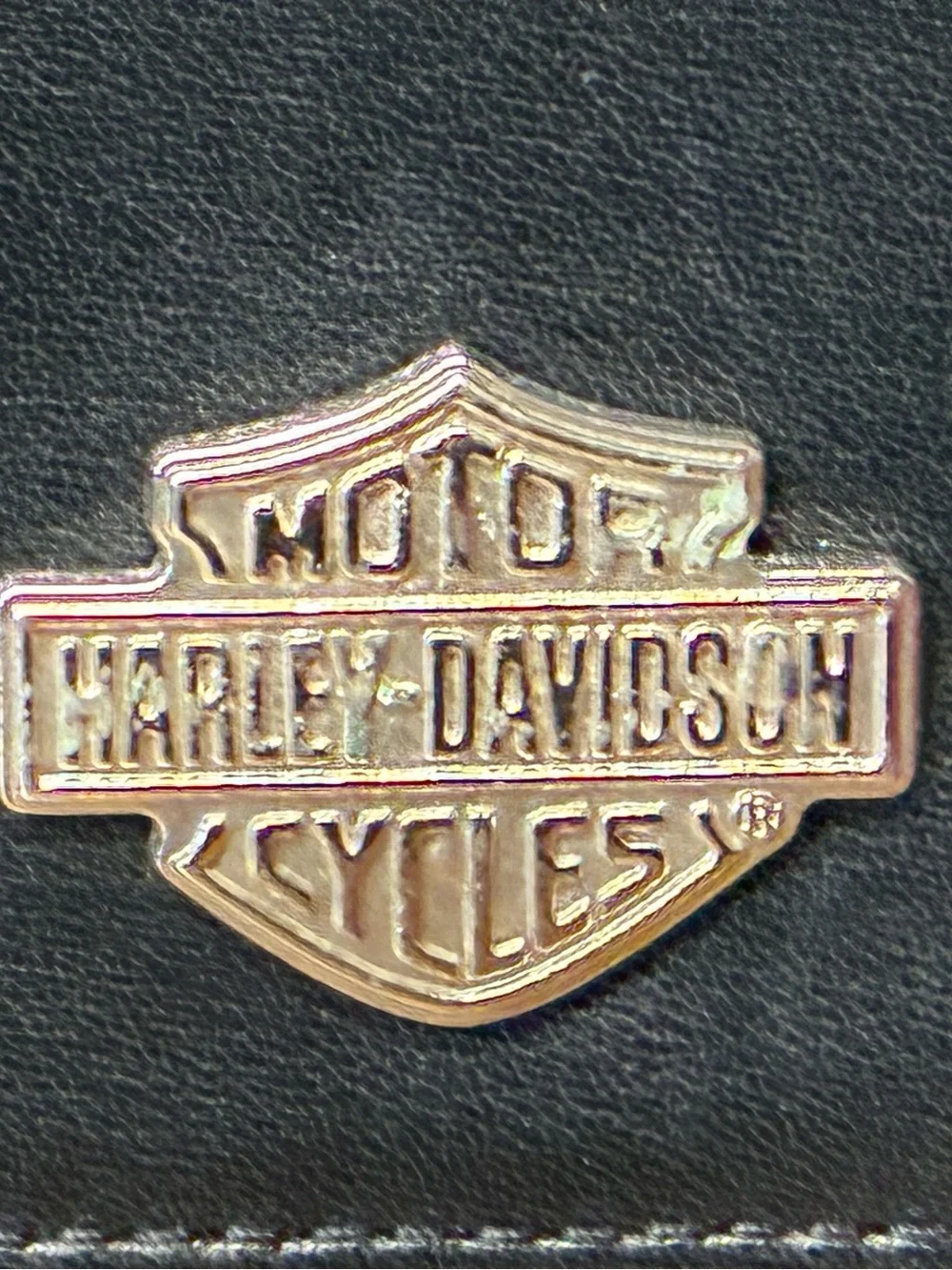 Vintages Harley-Davidson Black Leather Bifold Wallet with Silver Shield Emblem